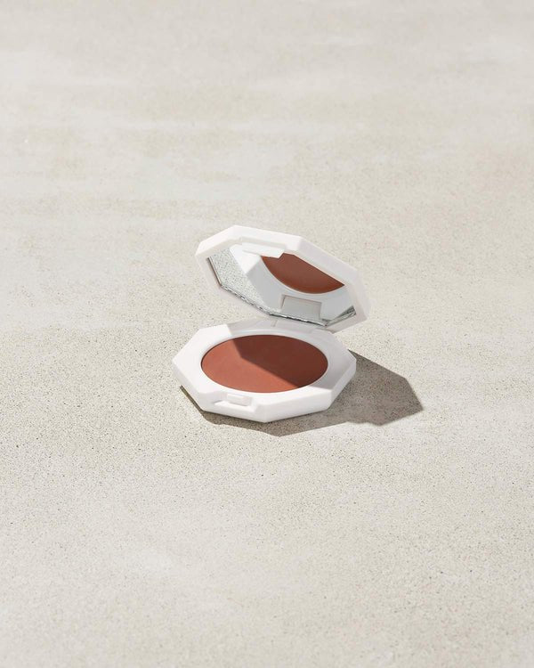 Fenty Beauty Cheeks Out Freestyle Cream Blush