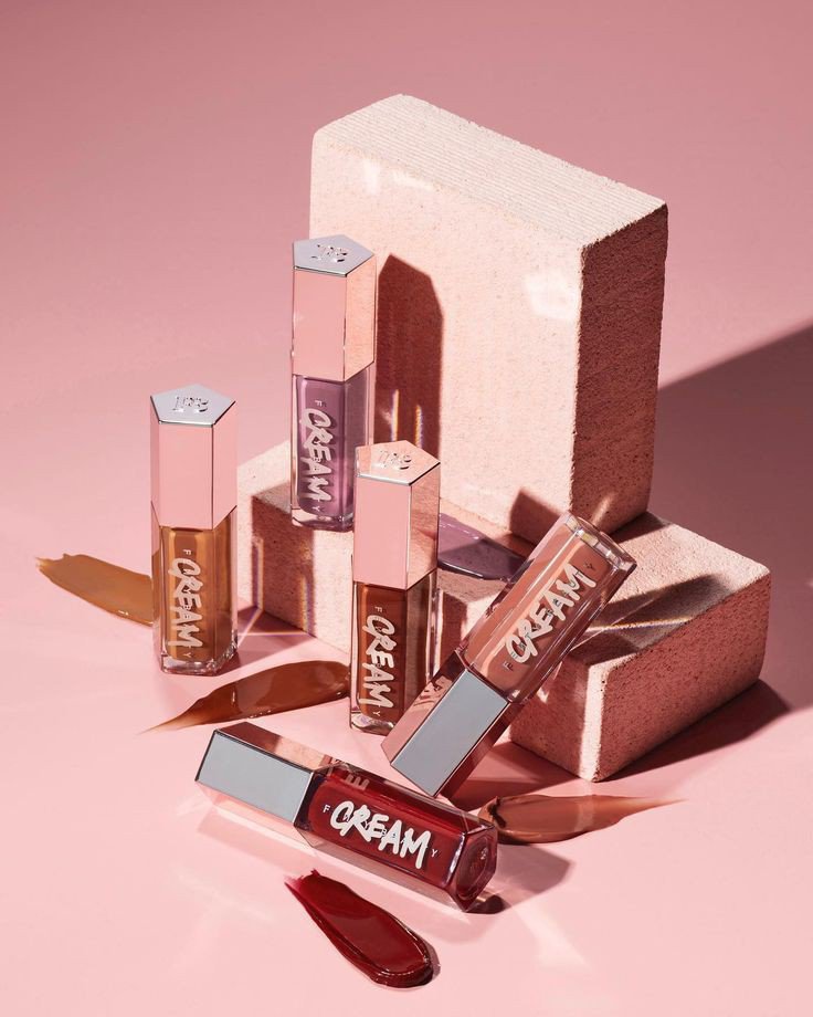 Fenty Beauty Lip Gloss Bomb Cream