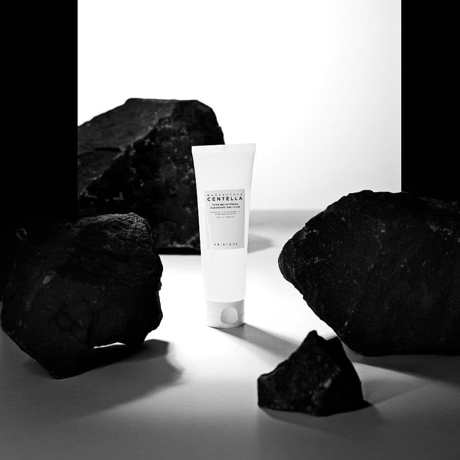 Skin 1004 Centella Tone Brightening Cleansing Foam