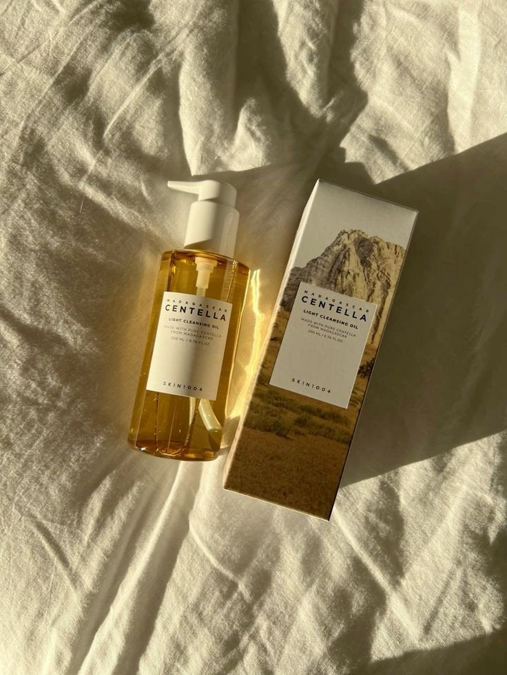 Skin 1004 Centella Light Cleansing Oil