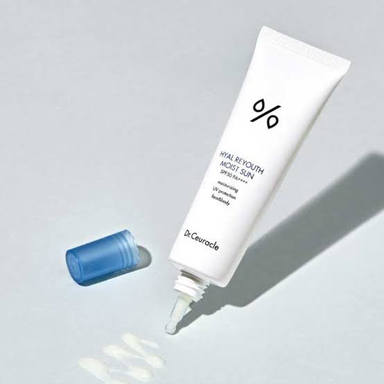 Dr.ceuracle hyal reyouth moist sun spf50