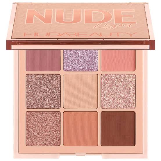 Huda beauty matte eyeshadow palette