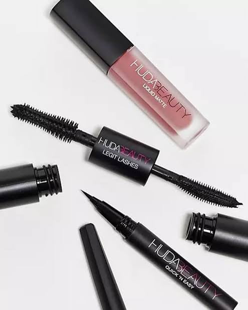 Huda beauty must haves minis kit