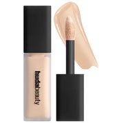 Huda beauty concealer