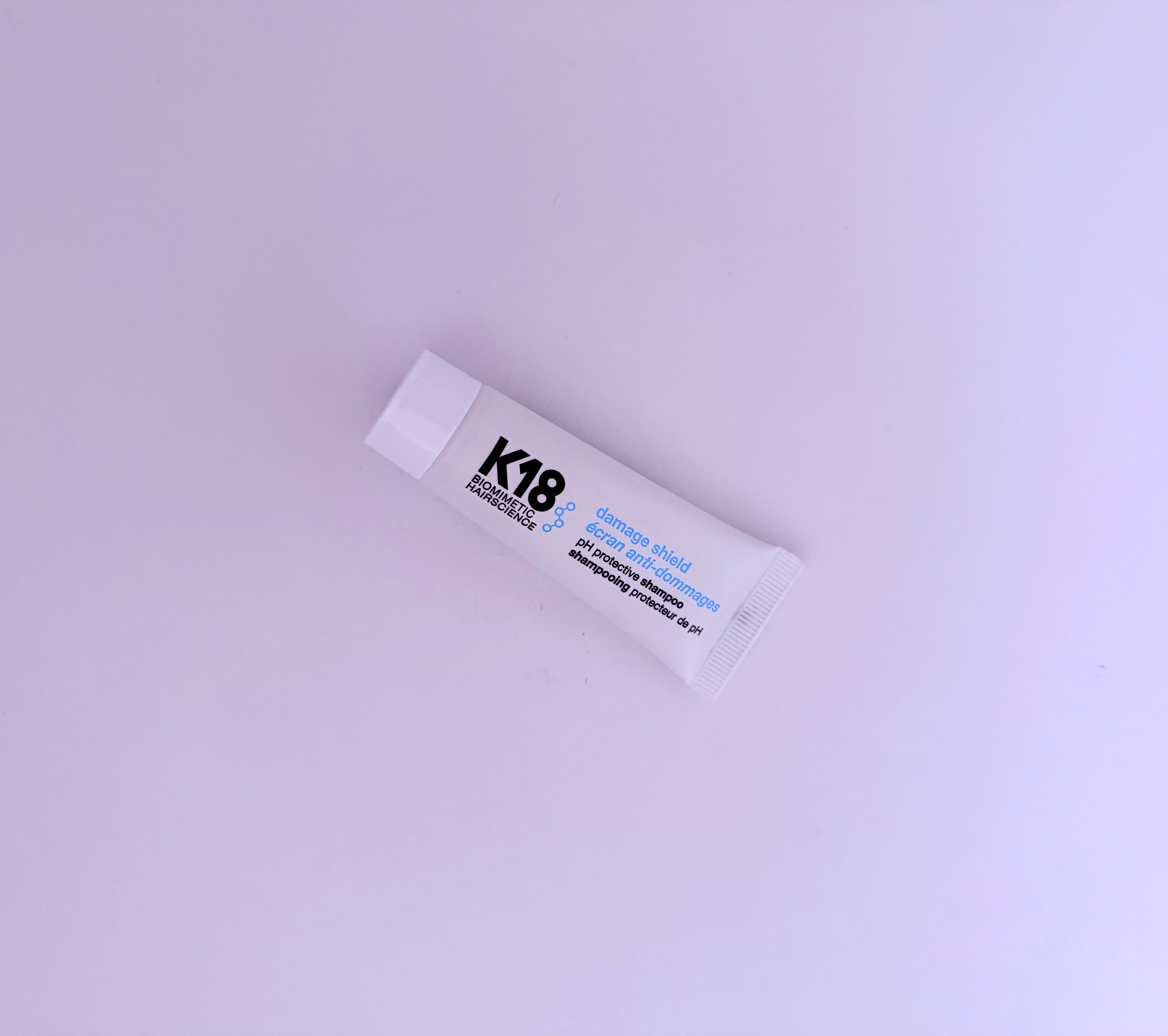 K18 DAMAGE SHIELD pH protective shampoo