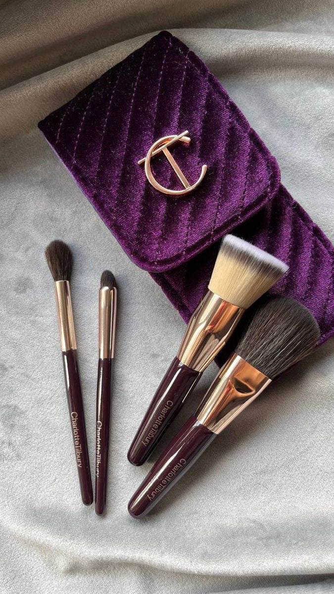 Charlotte Tilbury brush set package