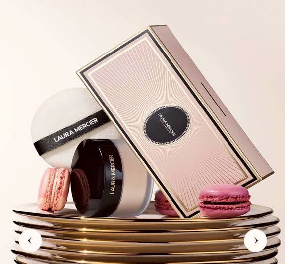 Laura Mercier Indulgent Icons Ultra-Blur Translucent Loose Setting Powder & Velour Puff Duo 50ml