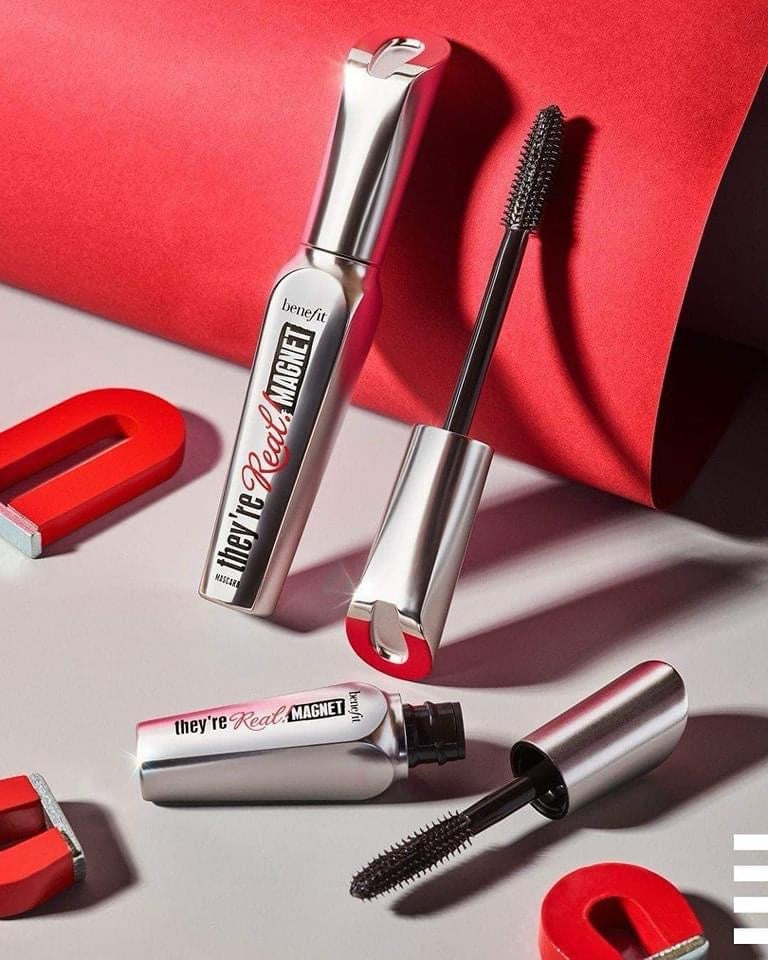 Benefit They're Real! Magnet Extreme Lengthening Mascara