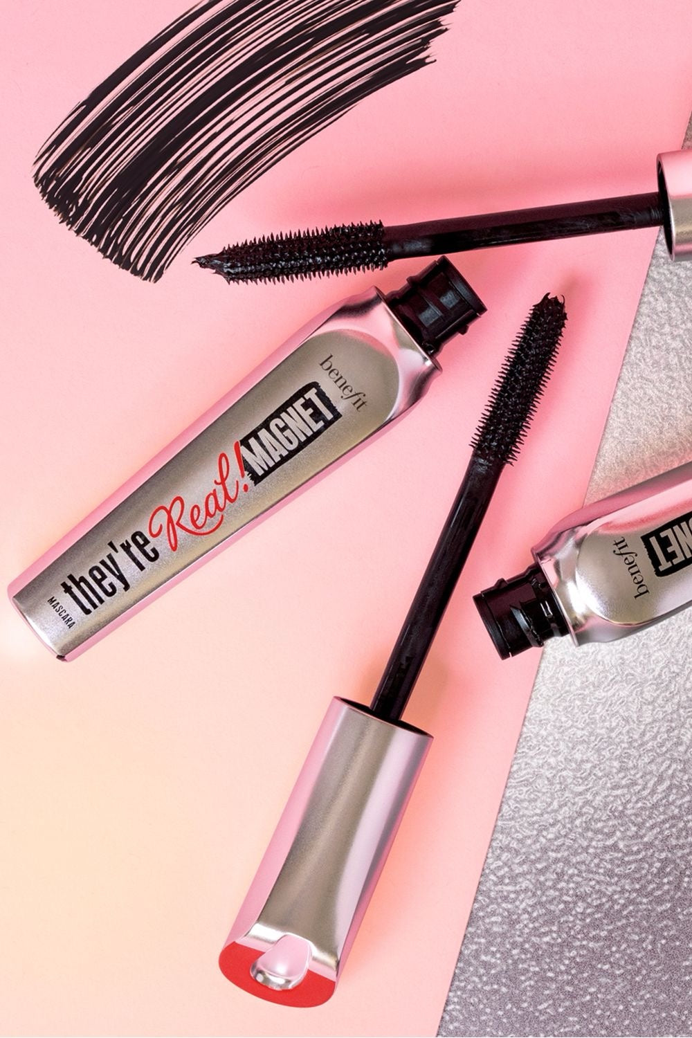 Benefit They're Real! Magnet Extreme Lengthening Mascara