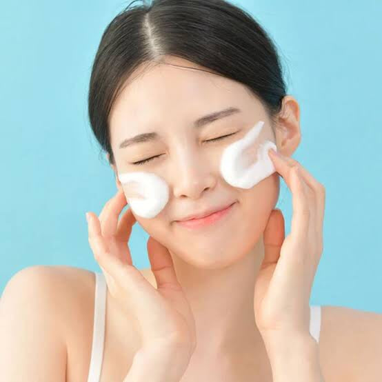 Roundlab 1025 Dokdo bubble foam cleanser