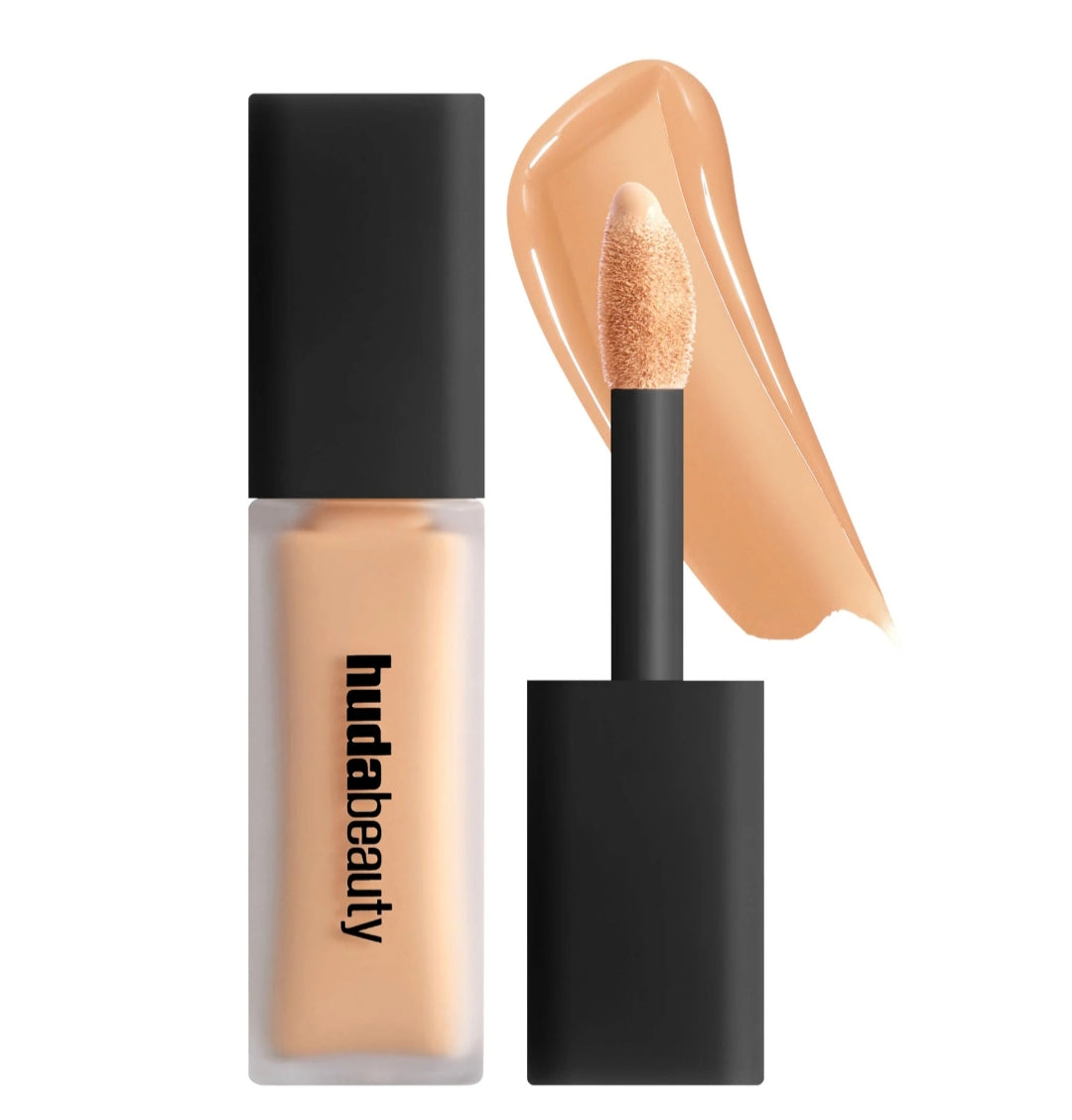 Huda beauty concealer