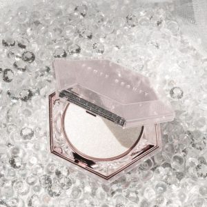 Fenty Beauty Diamond Bomb Highlighter