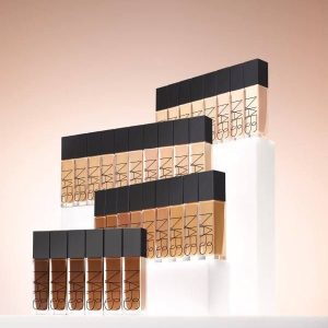 Nars Natural Radiant Long wear Foundation