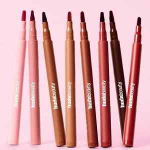 Huda Beauty lip contour stain